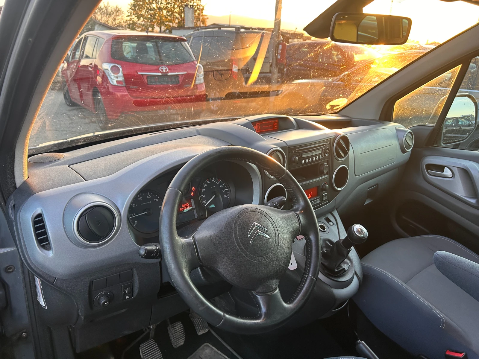 Citroen Berlingo 1.6HDI 4+ 1 EURO 5 | Mobile.bg   13