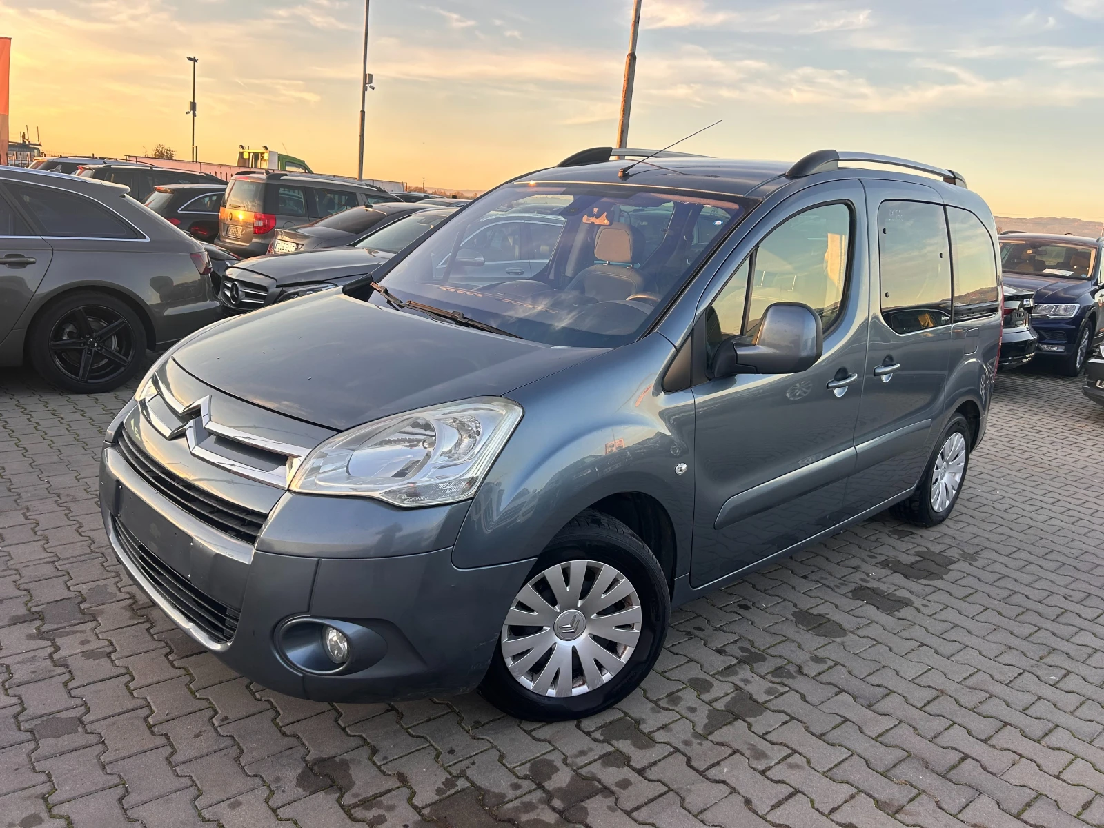 Citroen Berlingo 1.6HDI 4+ 1 EURO 5 | Mobile.bg   1