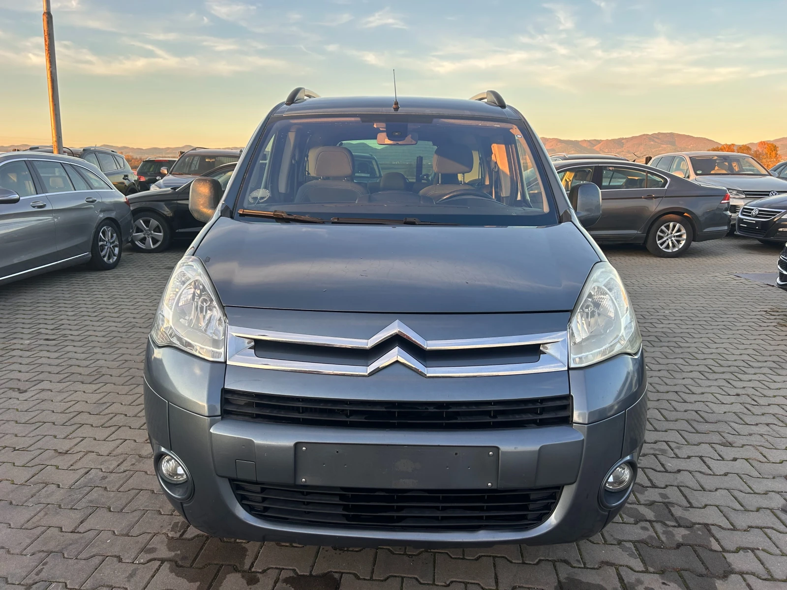 Citroen Berlingo 1.6HDI 4+ 1 EURO 5 - изображение 3
