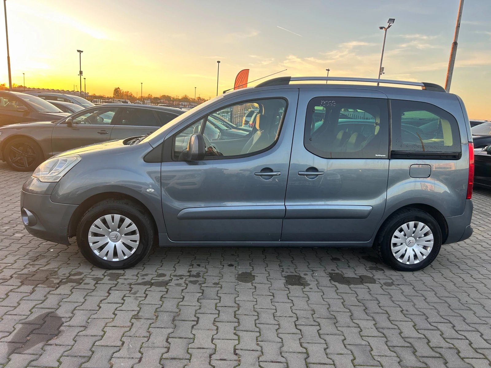 Citroen Berlingo 1.6HDI 4+ 1 EURO 5 - изображение 9