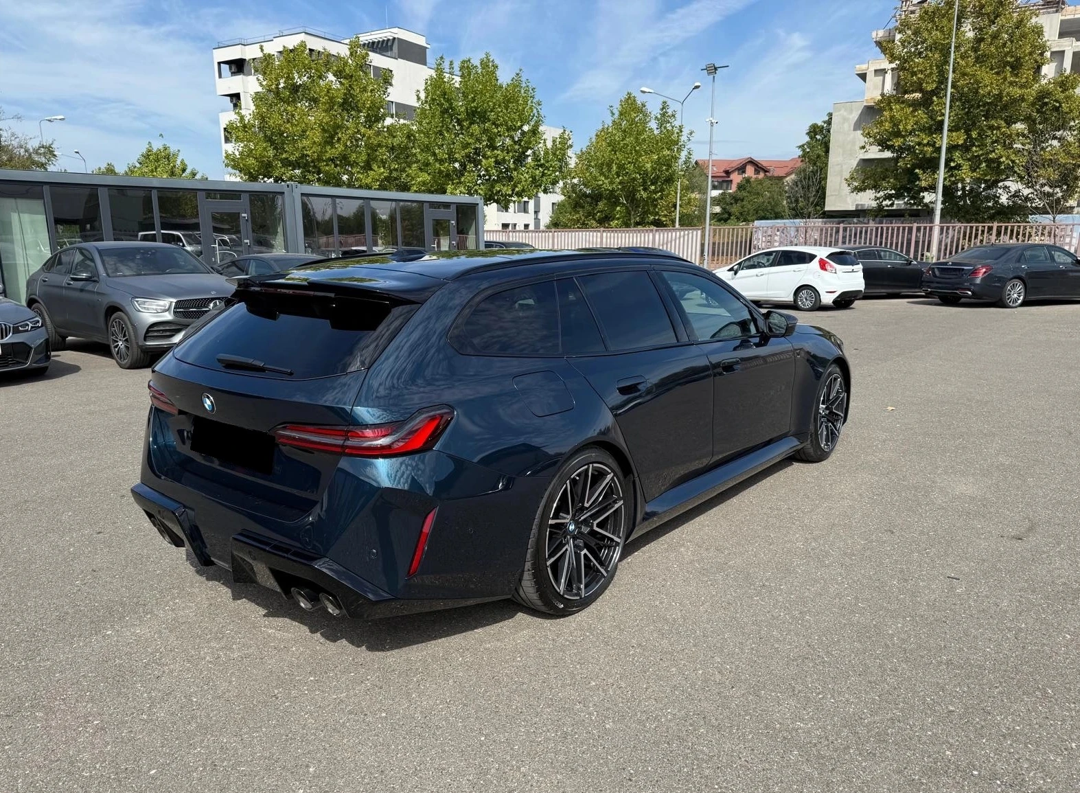 BMW M5 Touring, Carbon Ceramic - изображение 3