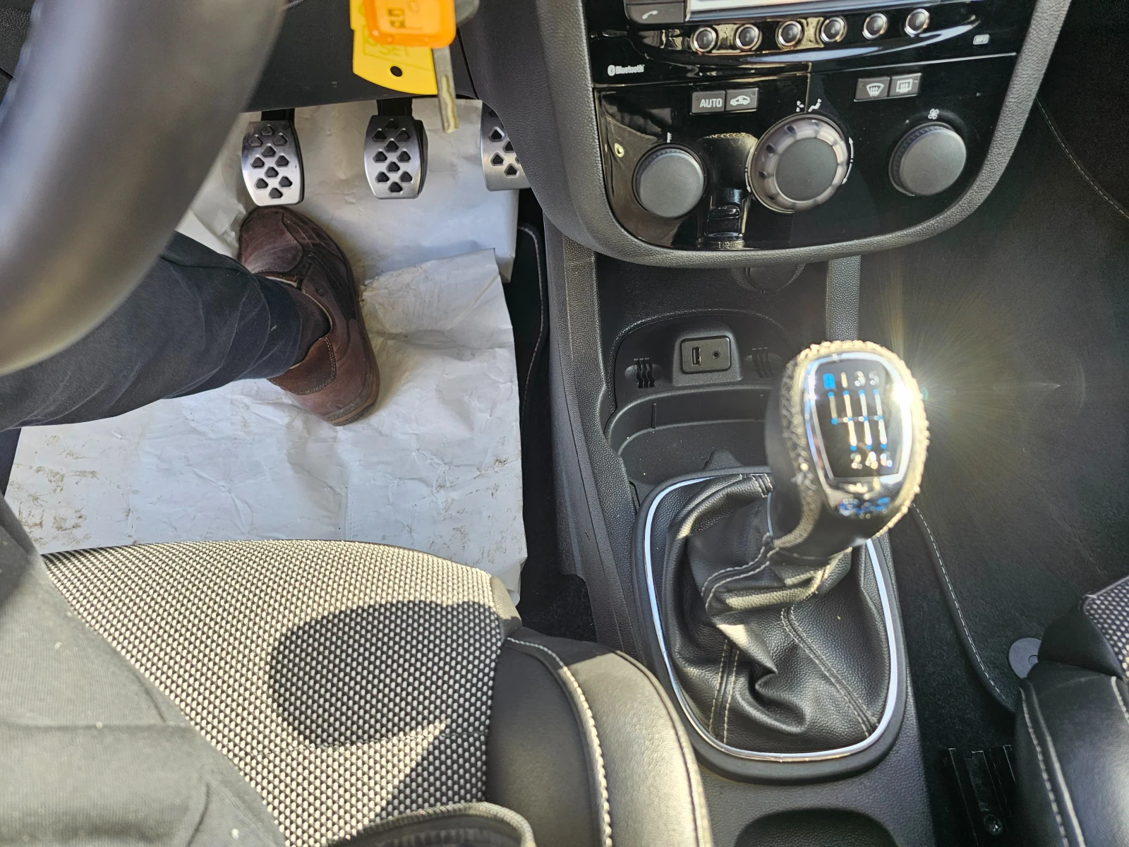 Opel Corsa 1, 6 turbo | Mobile.bg   11