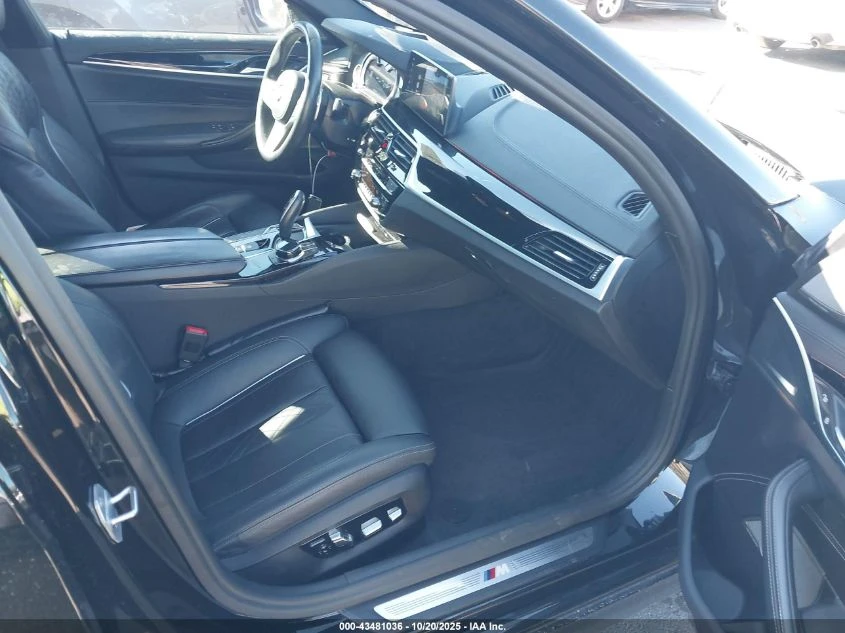 BMW 540 B58* M-Pack* Harman Kardon - изображение 9