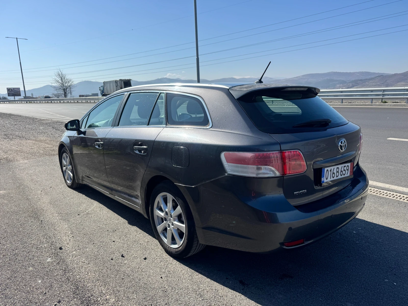 Toyota Avensis 2.0D4D , снимка 5 - Автомобили и джипове - 53284022