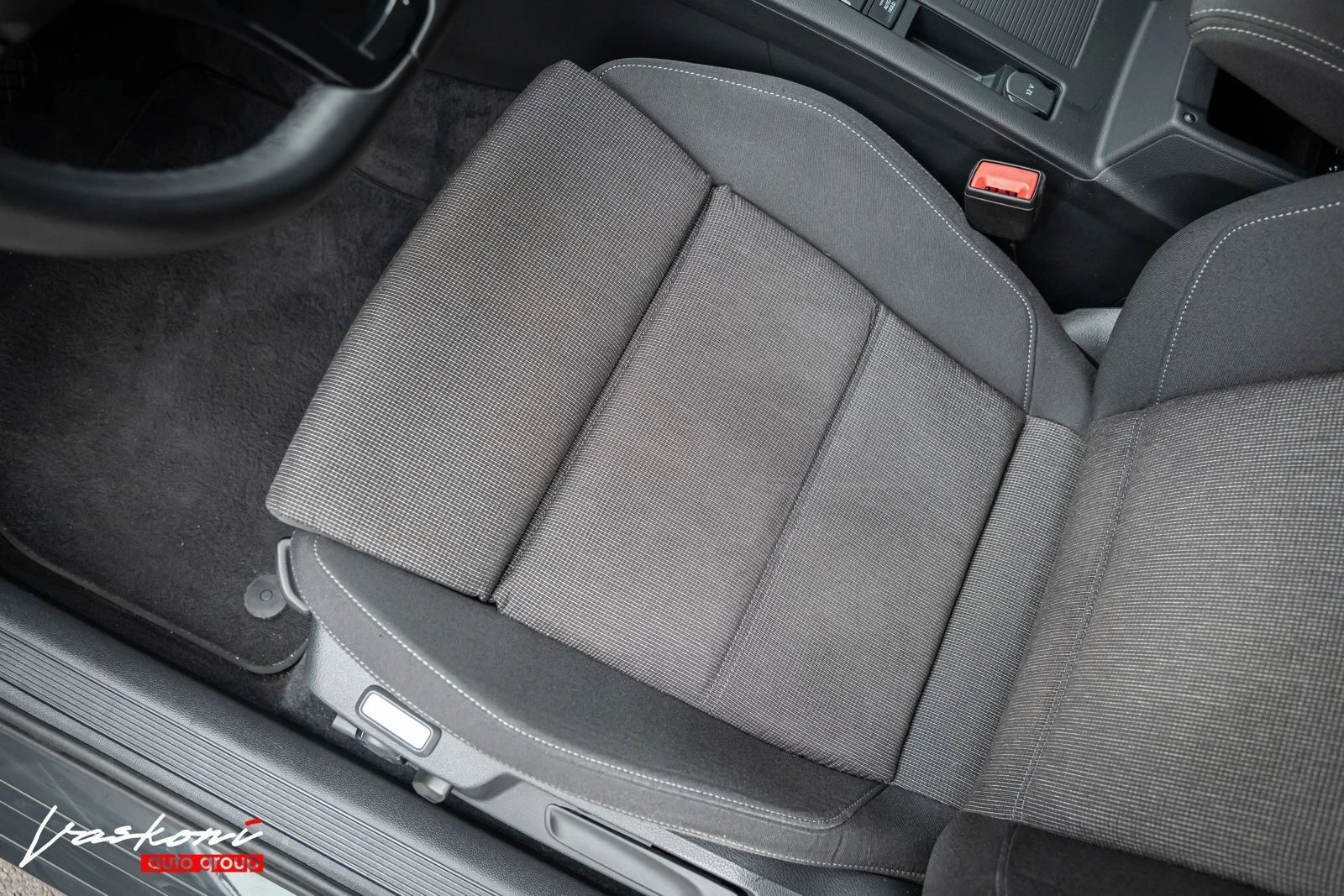 VW Passat 2.0 TDI - изображение 10