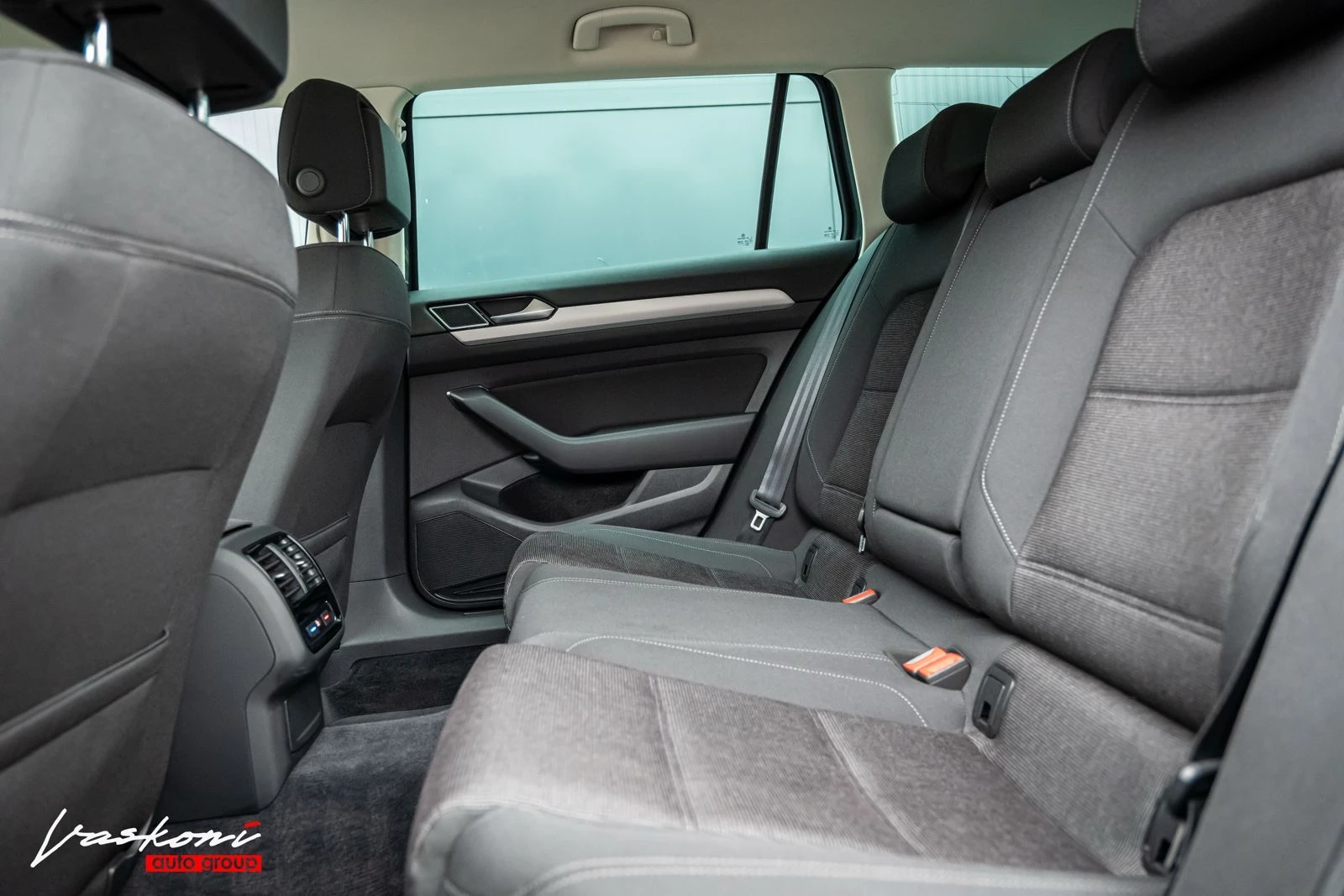 VW Passat 2.0 TDI | Mobile.bg � ����������� 12