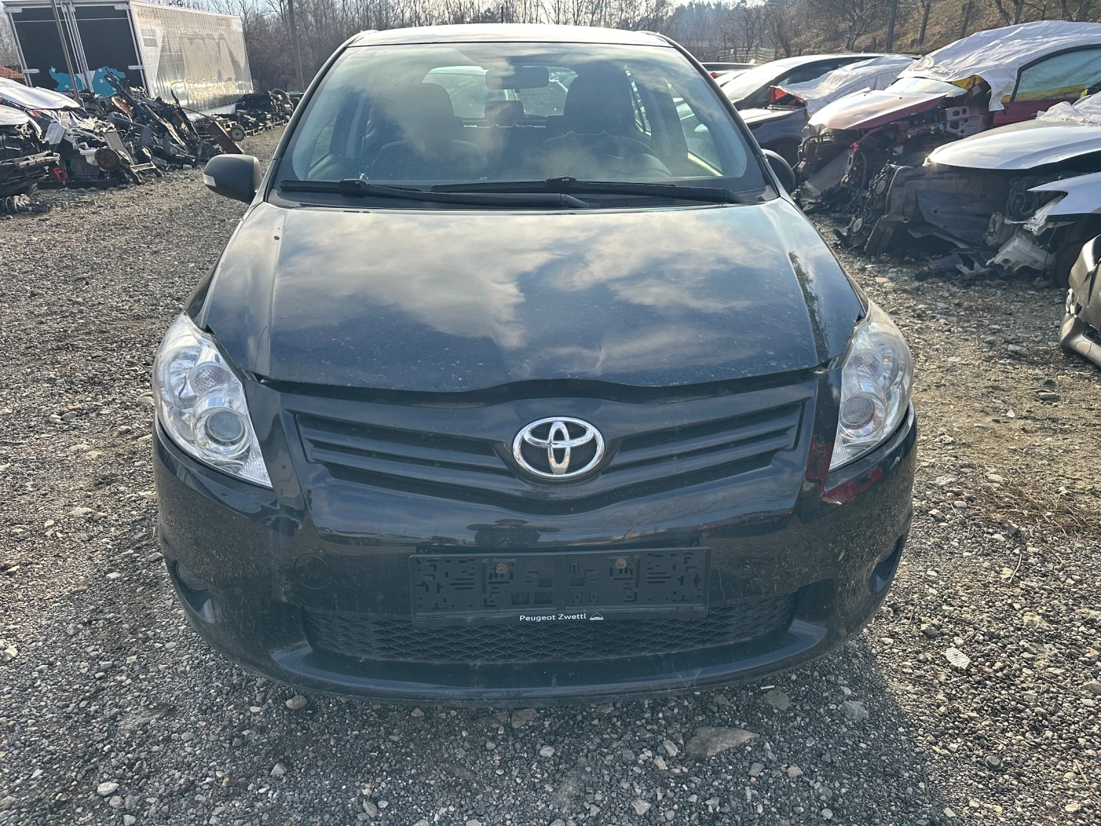 Toyota Auris 1.4d4d 90кс на части! - изображение 2