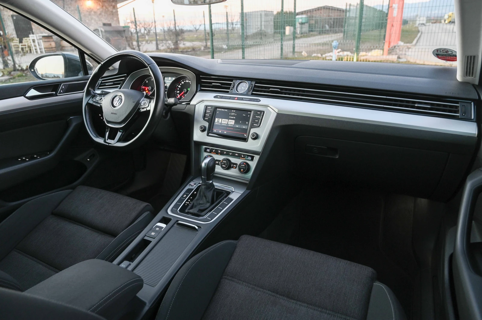VW Passat 2.0TDI* Comfortline* ACC* Подгрев* Германия - изображение 7