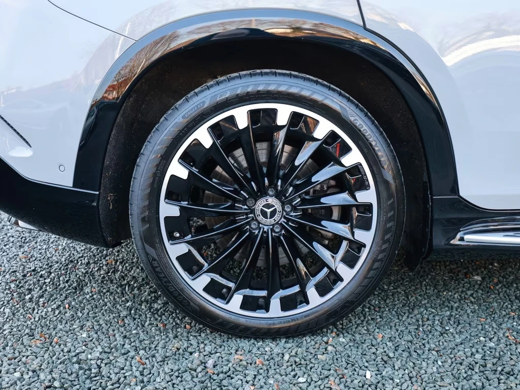 Mercedes-Benz EQS 580 AMG/SUV/4MATIC/HYPERSCREEN/EXCLUSIV/BURM/PANO/, снимка 3 - Автомобили и джипове - 53996356