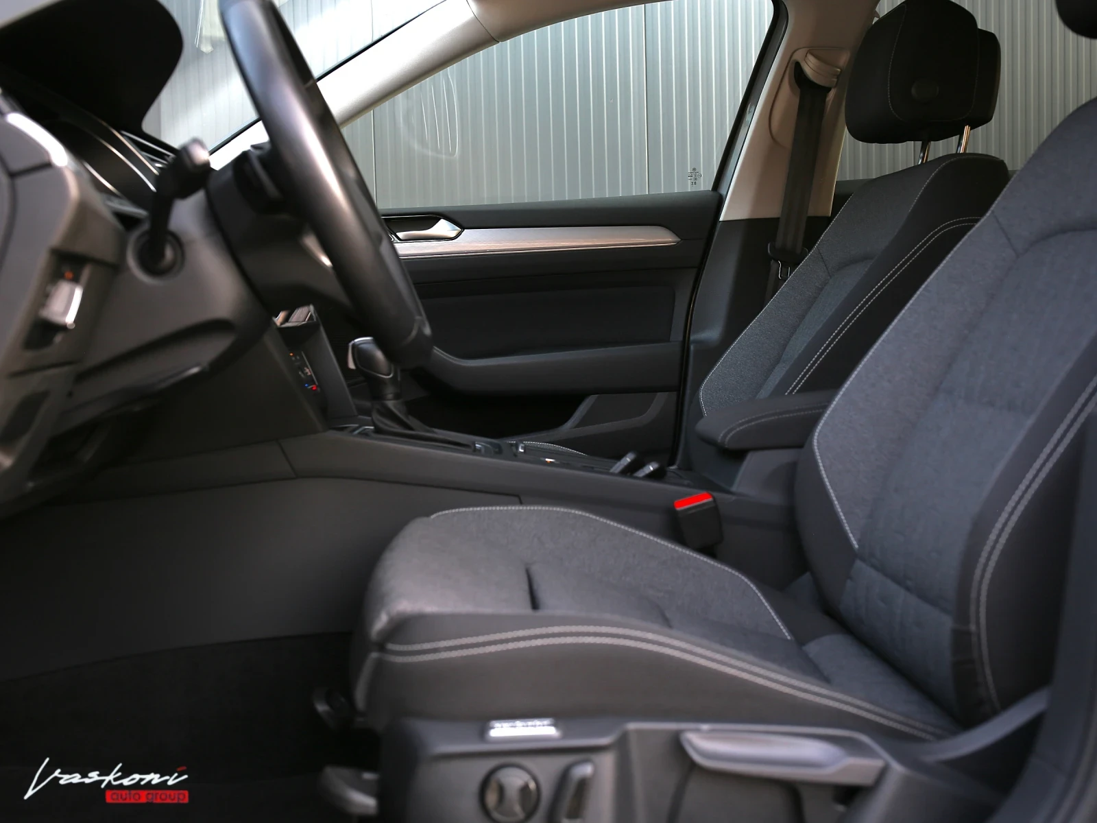 VW Passat 8.5 2.0 TDI, снимка 9 - Автомобили и джипове - 53999226