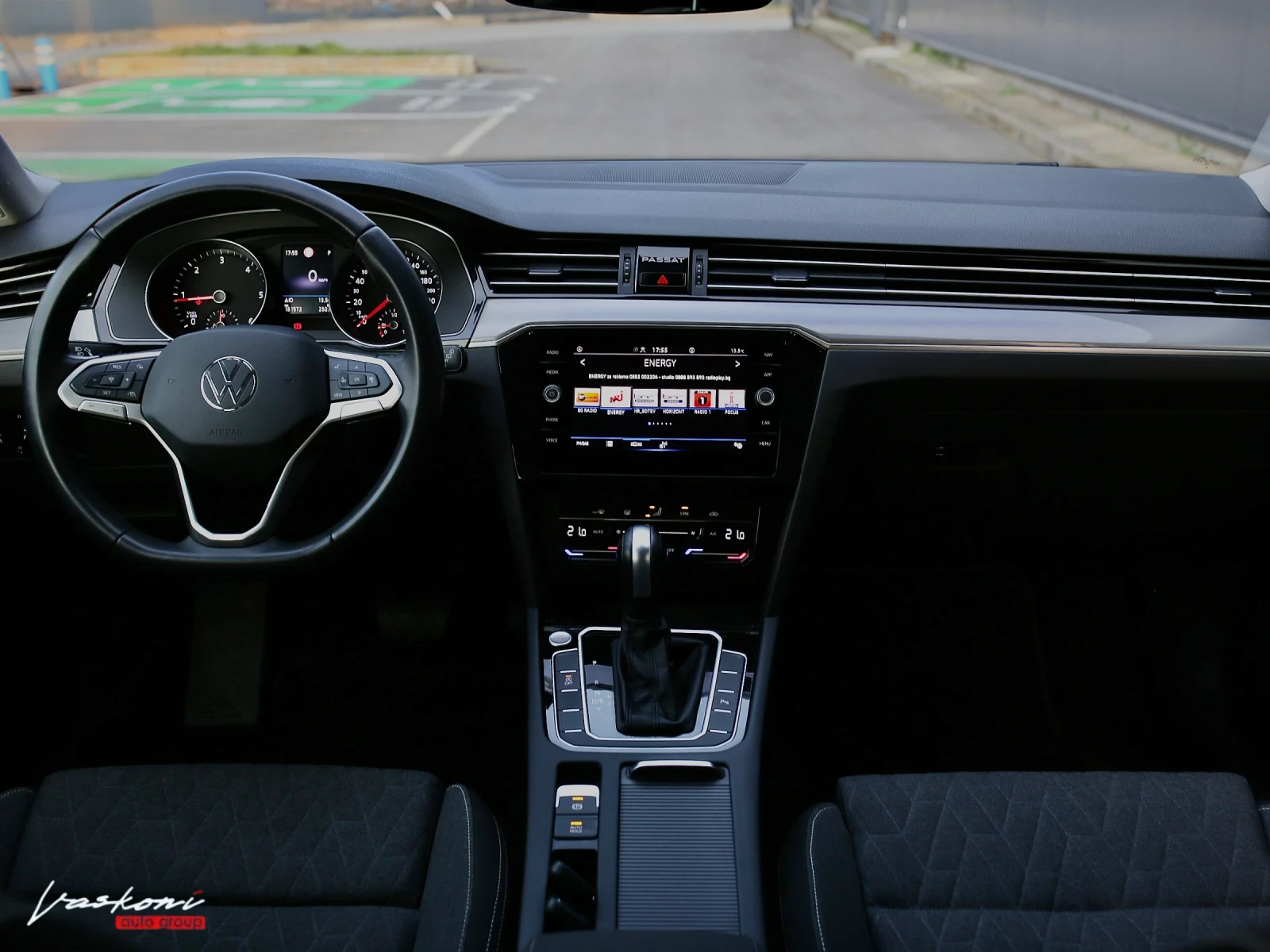 VW Passat 8.5 2.0 TDI, снимка 8 - Автомобили и джипове - 53999226