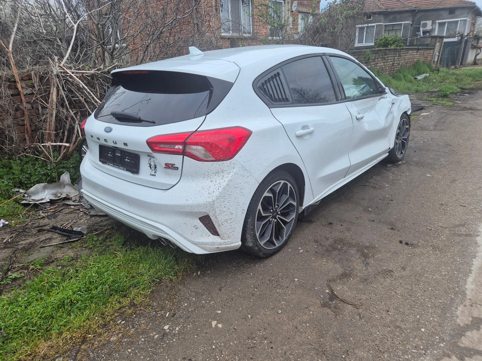 Ford Focus 1, 0i turbo