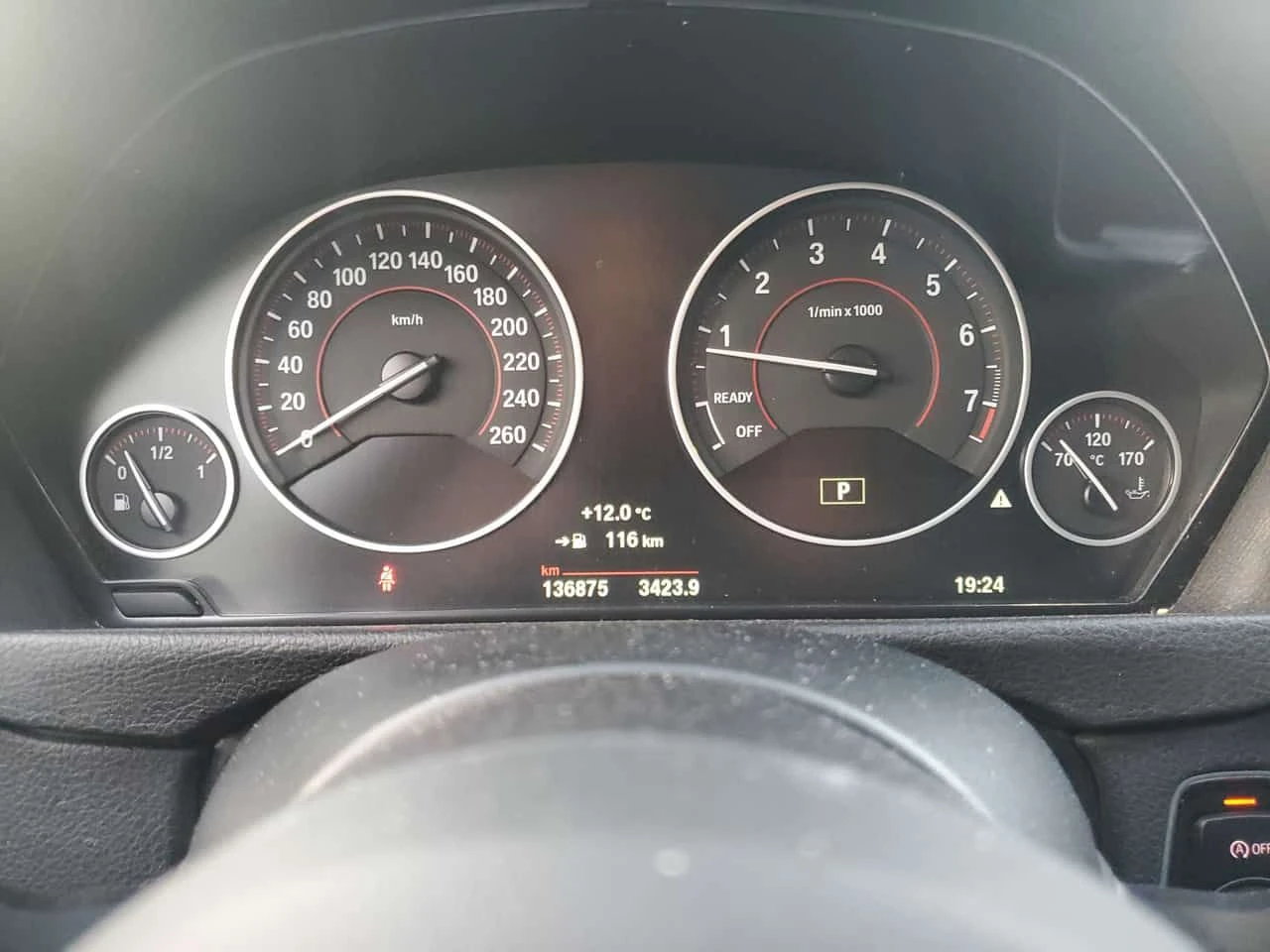 BMW 330 * 330i xDrive * CARFAX * ���� �� �� | Mobile.bg � ����������� 9