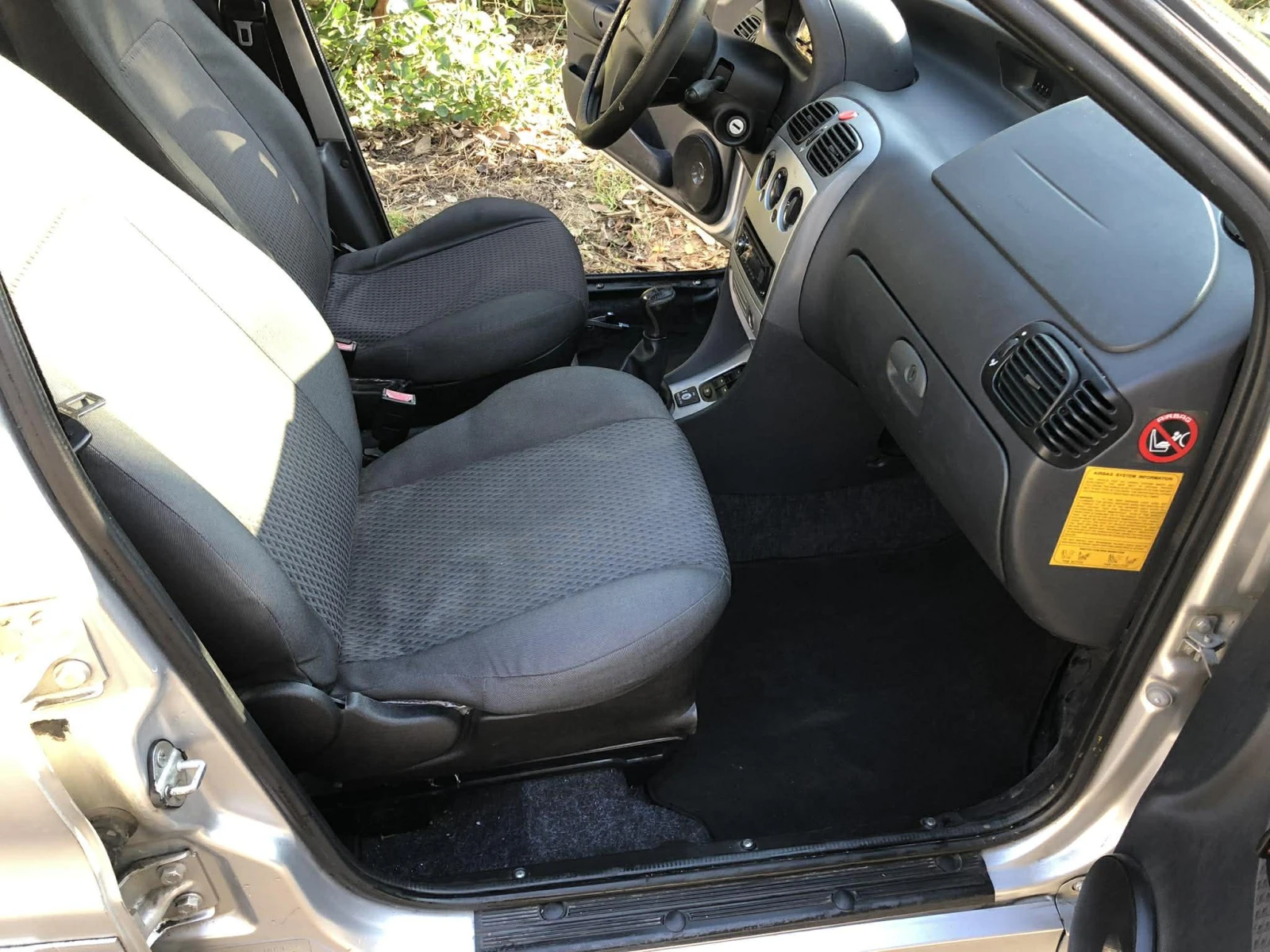 Tata Indica 1.4i, снимка 14 - Автомобили и джипове - 54415014