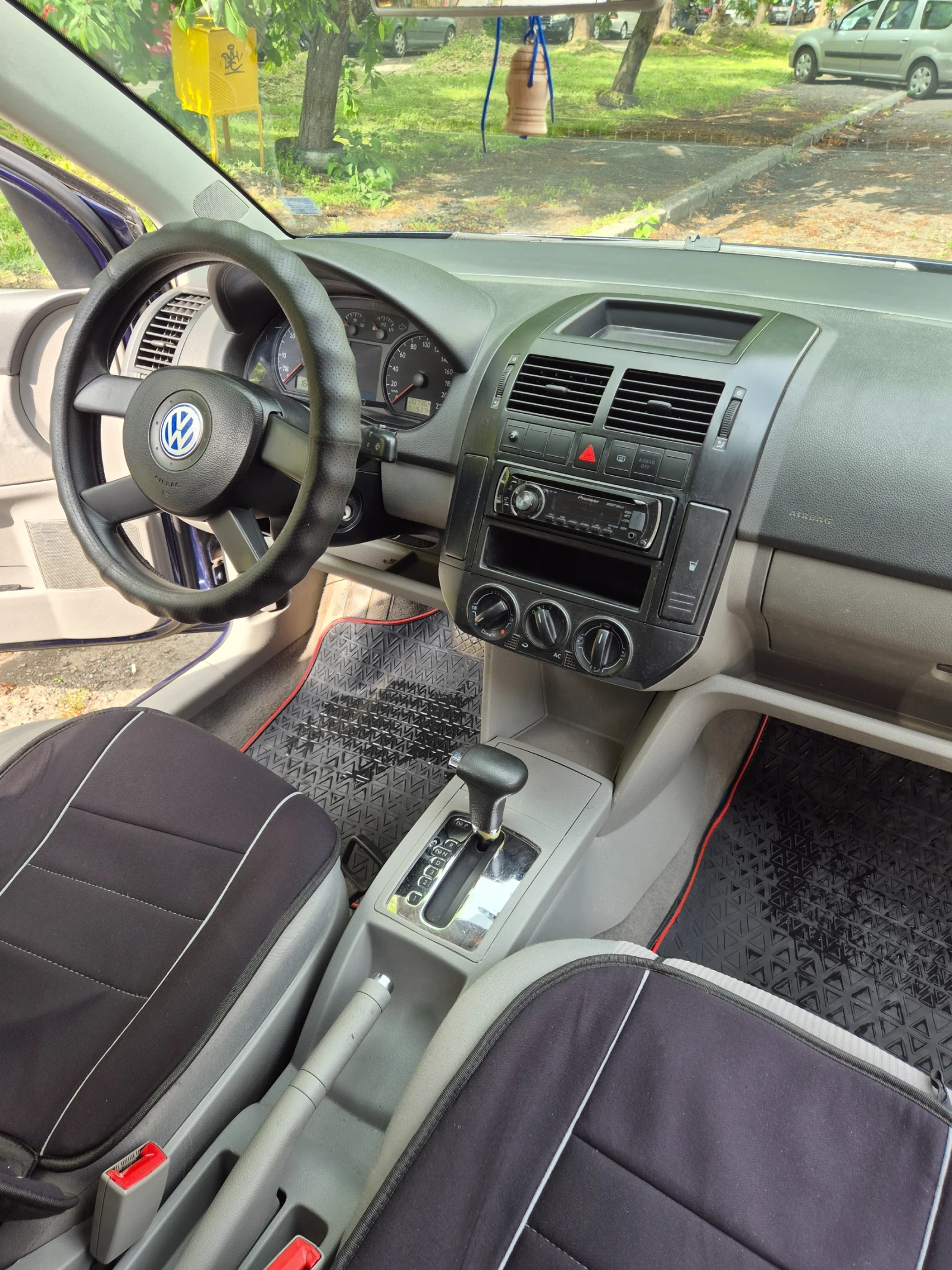 VW Polo 1, 4 автоматик, бензин/газ, снимка 8 - Автомобили и джипове - 54955824
