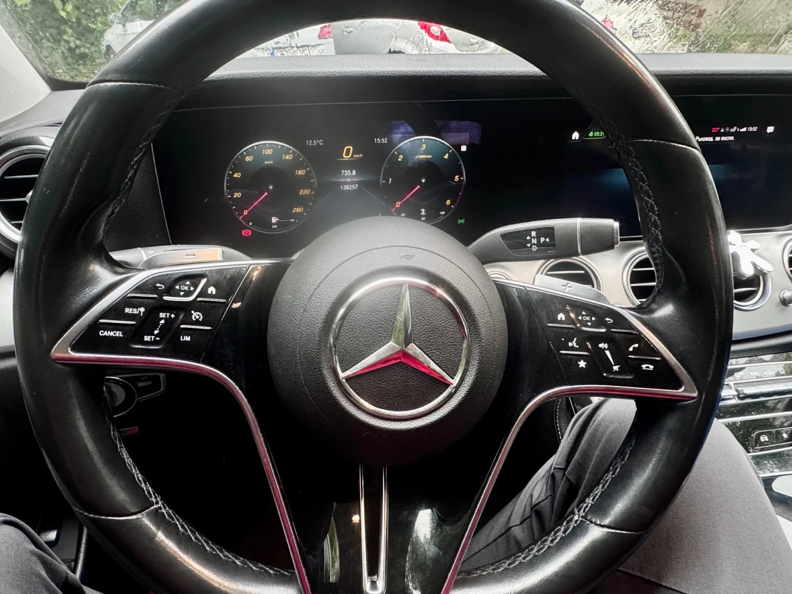 Mercedes-Benz E 200, снимка 7 - Автомобили и джипове - 55049188