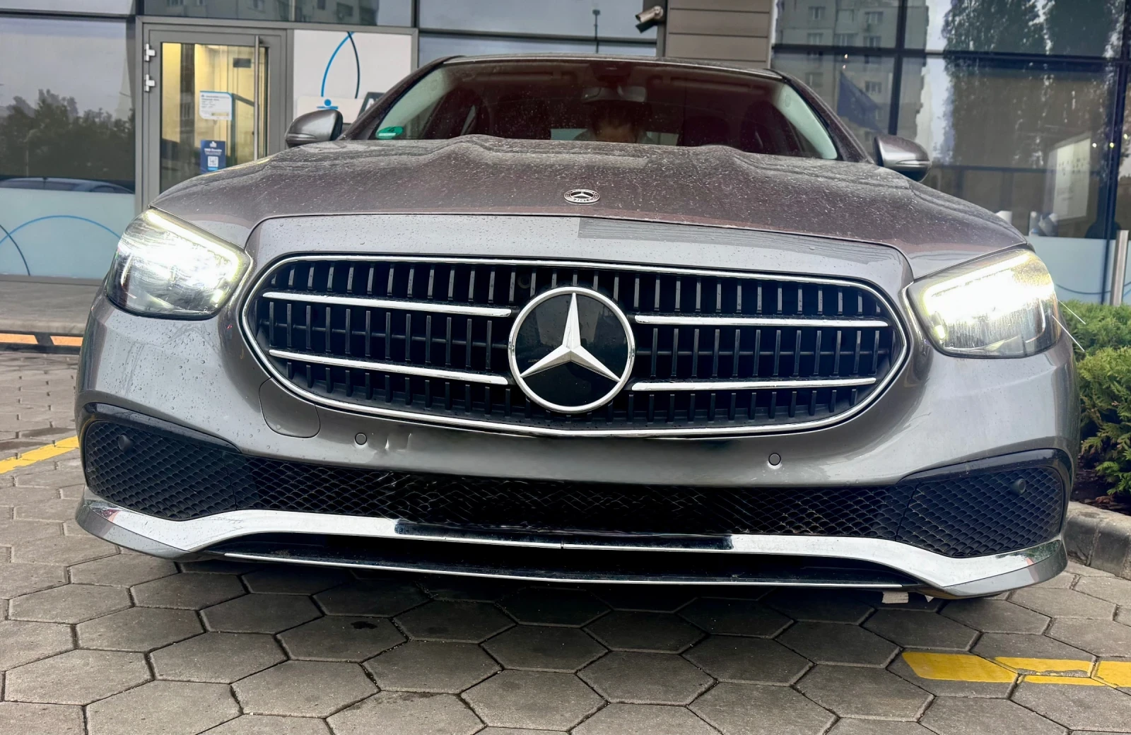 Mercedes-Benz E 200