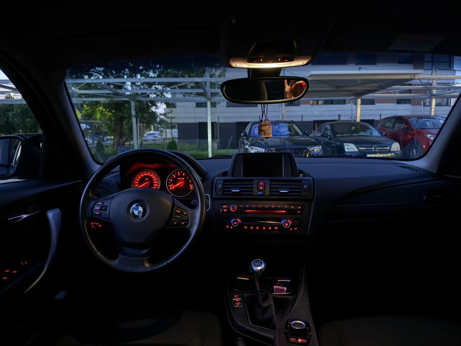 BMW 116, снимка 8 - Автомобили и джипове - 55386400