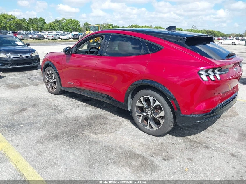 Ford Mustang Mach-E Premium, снимка 3 - Автомобили и джипове - 55469219