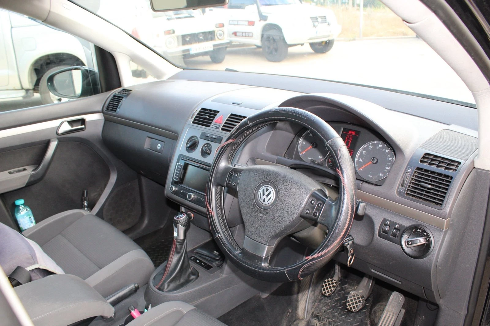 VW Touran 1.9, снимка 10 - Автомобили и джипове - 55675466