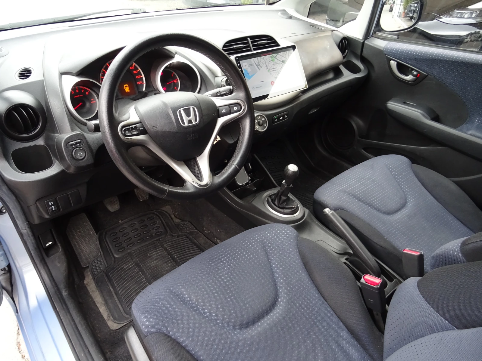 Honda Jazz 1.2I 90кс, снимка 8 - Автомобили и джипове - 55816626