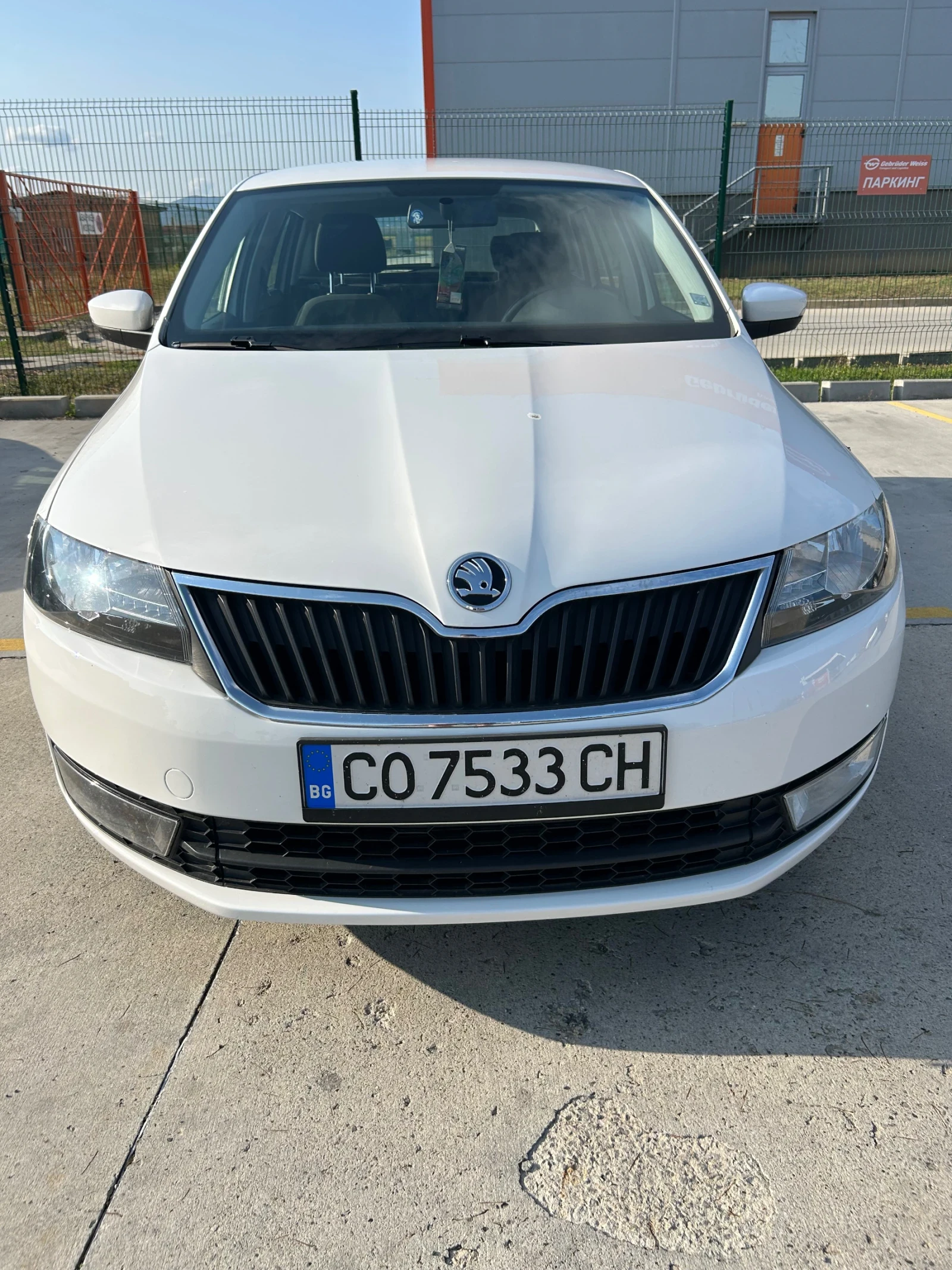 Skoda Rapid 1.2 TSI, снимка 9 - Автомобили и джипове - 56153781