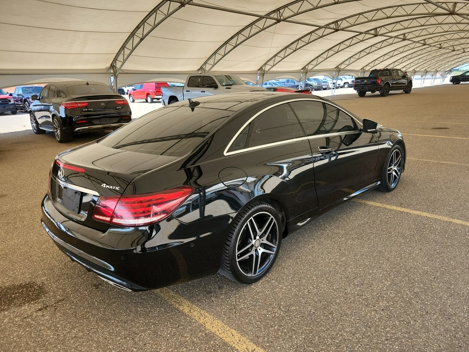 Mercedes-Benz E 400 АВТОКРЕДИТ