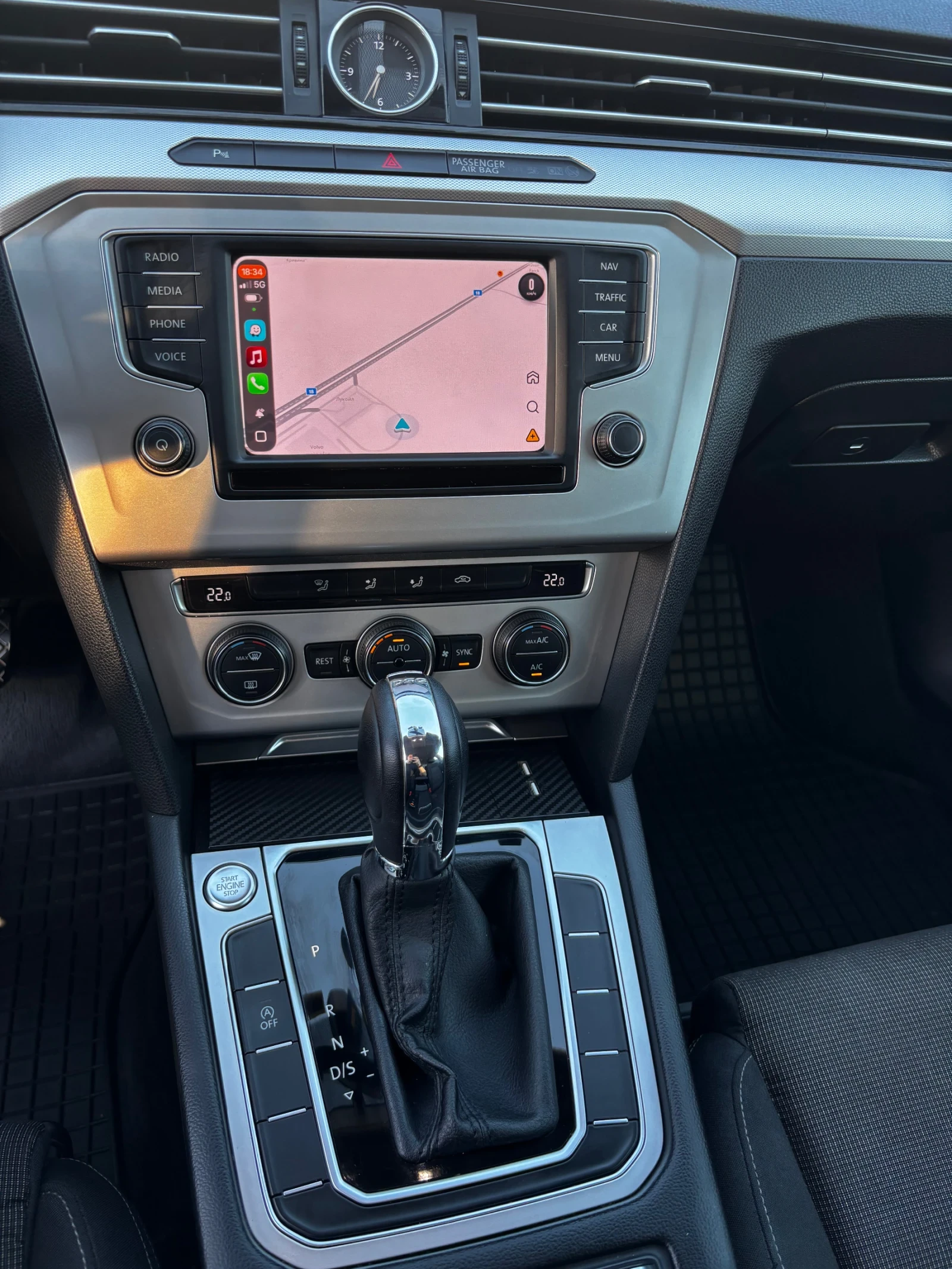 VW Passat B8 1.6 TDI, снимка 10 - Автомобили и джипове - 56384170