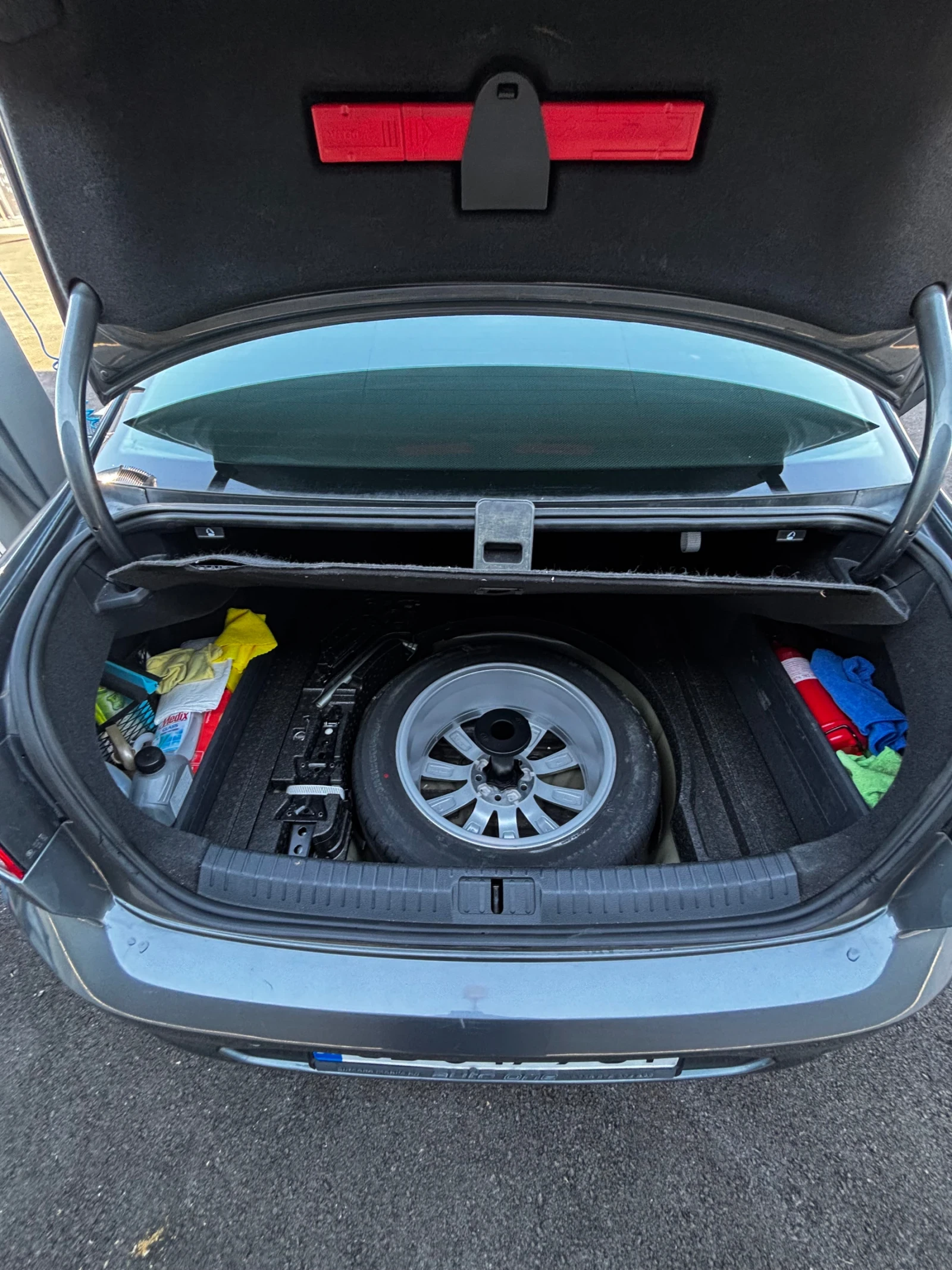 VW Passat B8 1.6 TDI, снимка 9 - Автомобили и джипове - 56384170