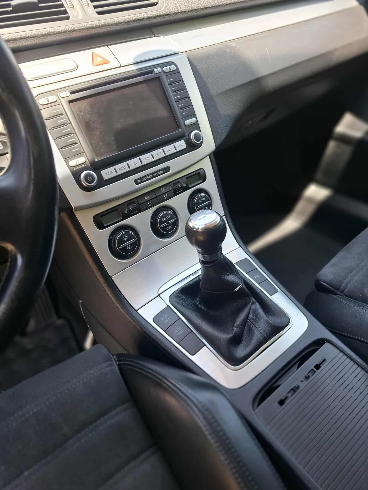 VW Passat, снимка 7 - Автомобили и джипове - 56447953