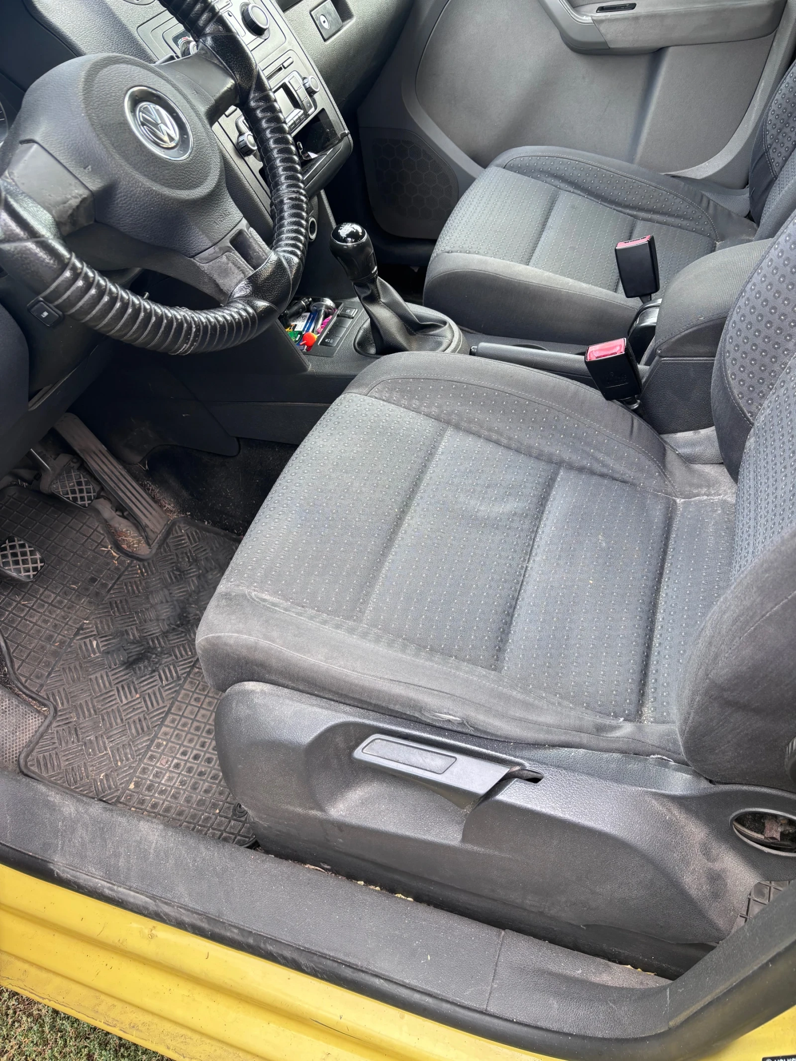 VW Caddy, снимка 4 - Автомобили и джипове - 56519089