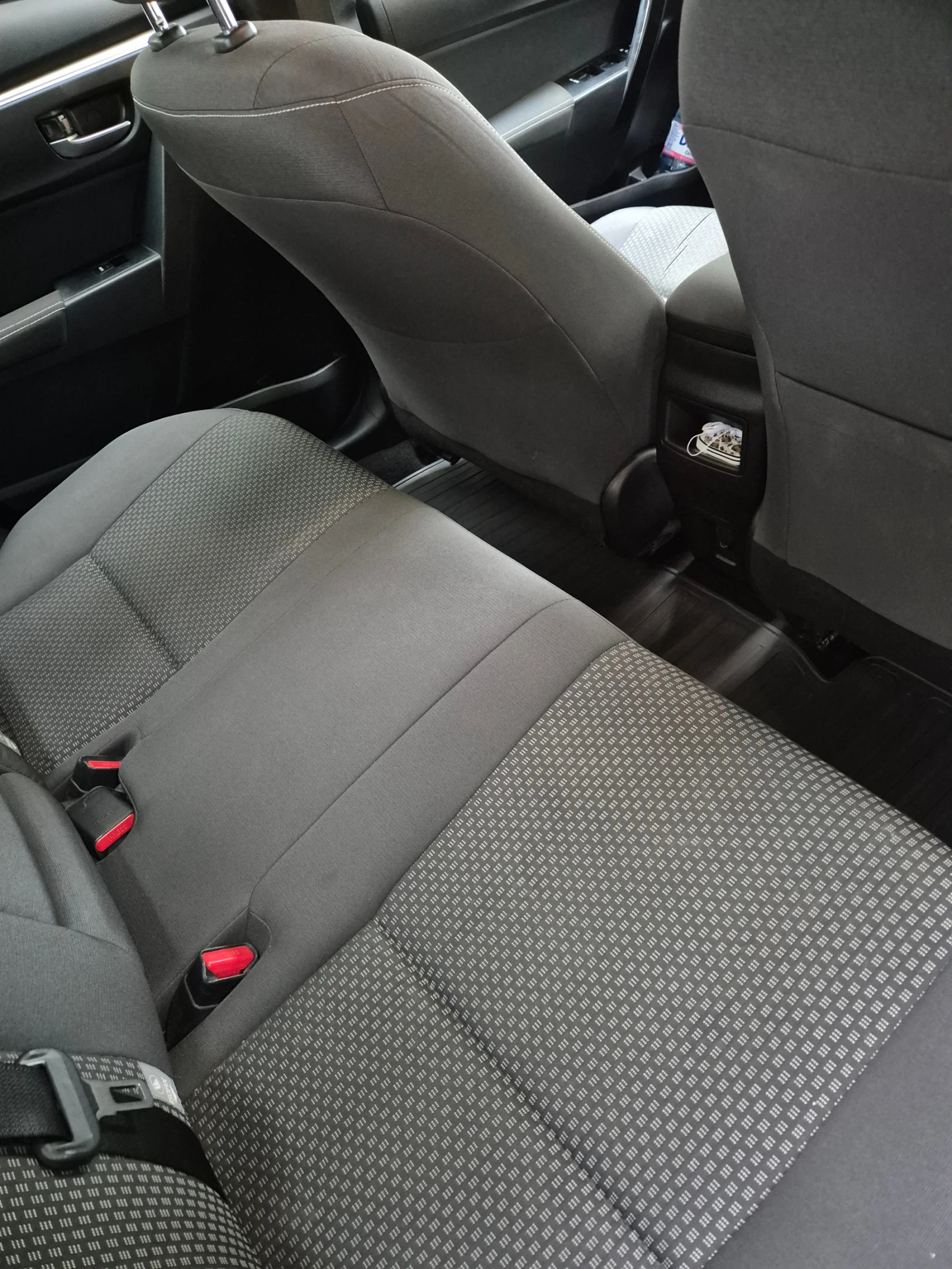 Toyota Corolla ANNIVERSARY 50, снимка 8 - Автомобили и джипове - 56644893