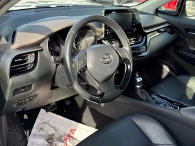 Toyota C-HR FWD  CARFAX, снимка 3
