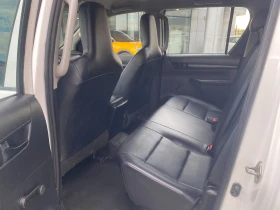 Toyota Hilux 2.4 D, MT, снимка 13