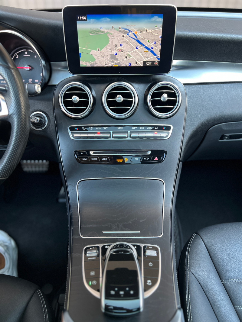 Mercedes-Benz GLC 250 - 4-Matic - AMG - Navi - Ambient lighting -, снимка 10 - Автомобили и джипове - 41976473