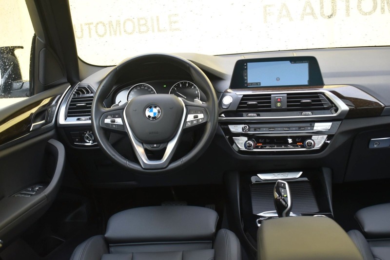 BMW X3 *30i*M-PERFORMANCE*LEDER*LED*PANO*CAM*NAVI*, снимка 9 - Автомобили и джипове - 45095627