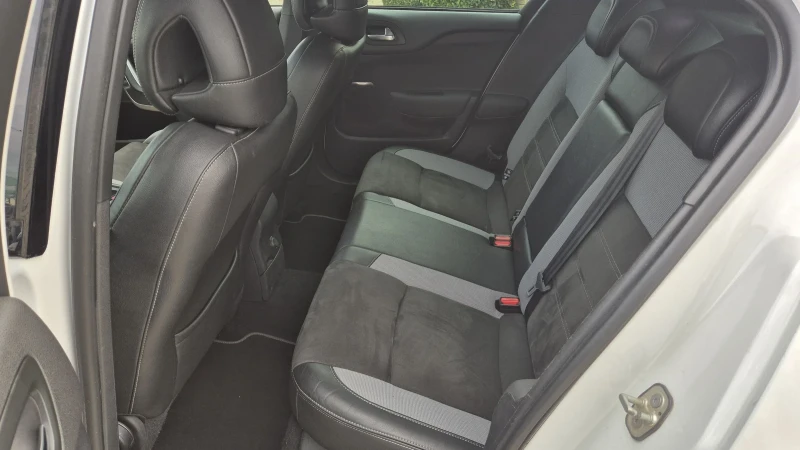 Citroen DS 4 Crossback 1.2 бензин турбо 130к.с., снимка 13 - Автомобили и джипове - 51922441