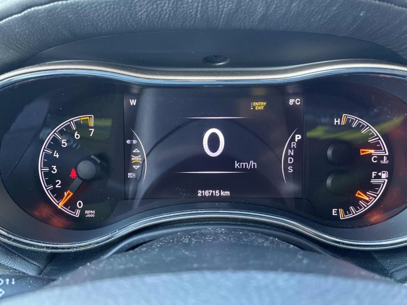 Jeep Grand cherokee Overland* Distronic* Обдух* Пано* H&K, снимка 9 - Автомобили и джипове - 52575200