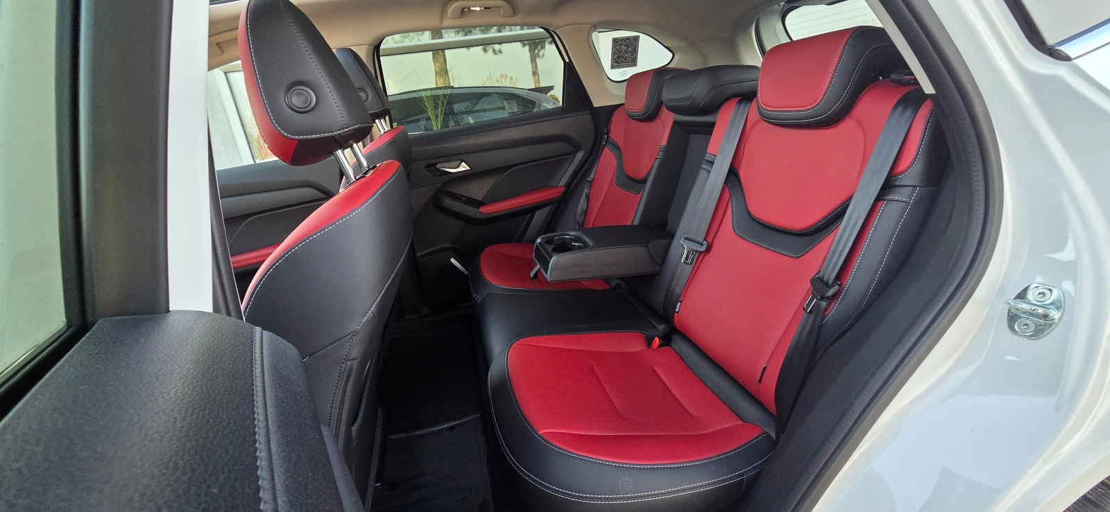 Haval Jolion PRO HEV ГАРАНЦИЯ 2032г., снимка 9 - Автомобили и джипове - 53726108