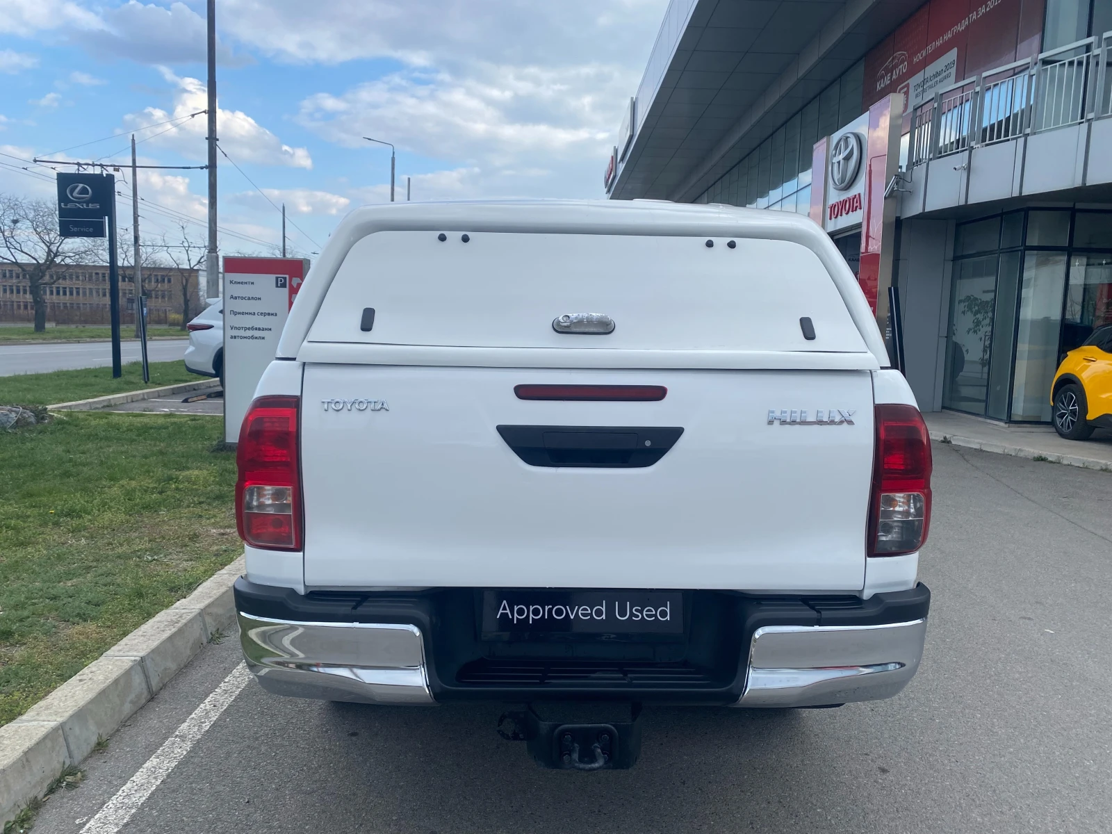 Toyota Hilux 2.4 D, MT, снимка 6 - Автомобили и джипове - 53997460