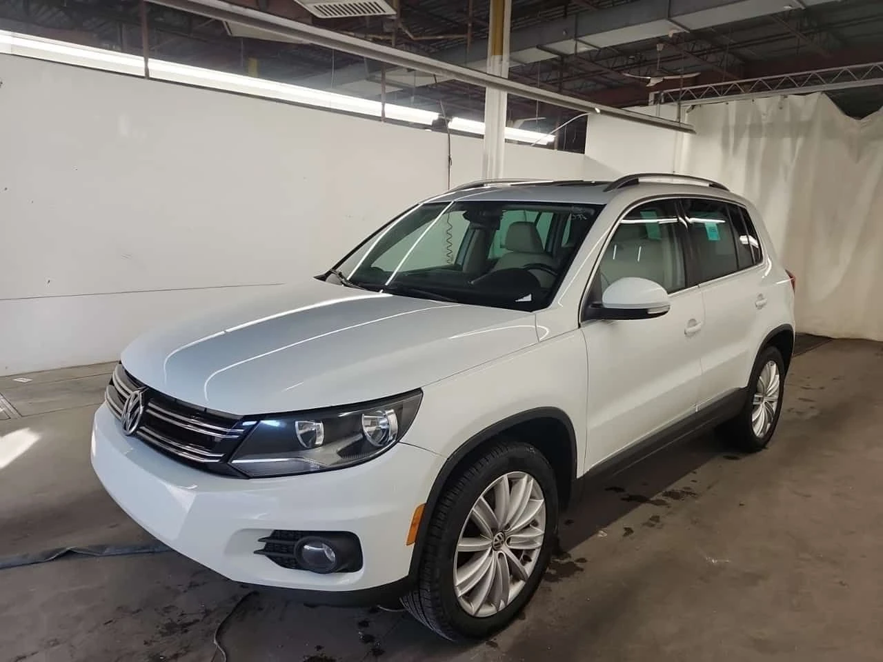 VW Tiguan * COMFORTLINE * 2 КЛЮЧА * КАМЕРА* ШИБИДАХ* 