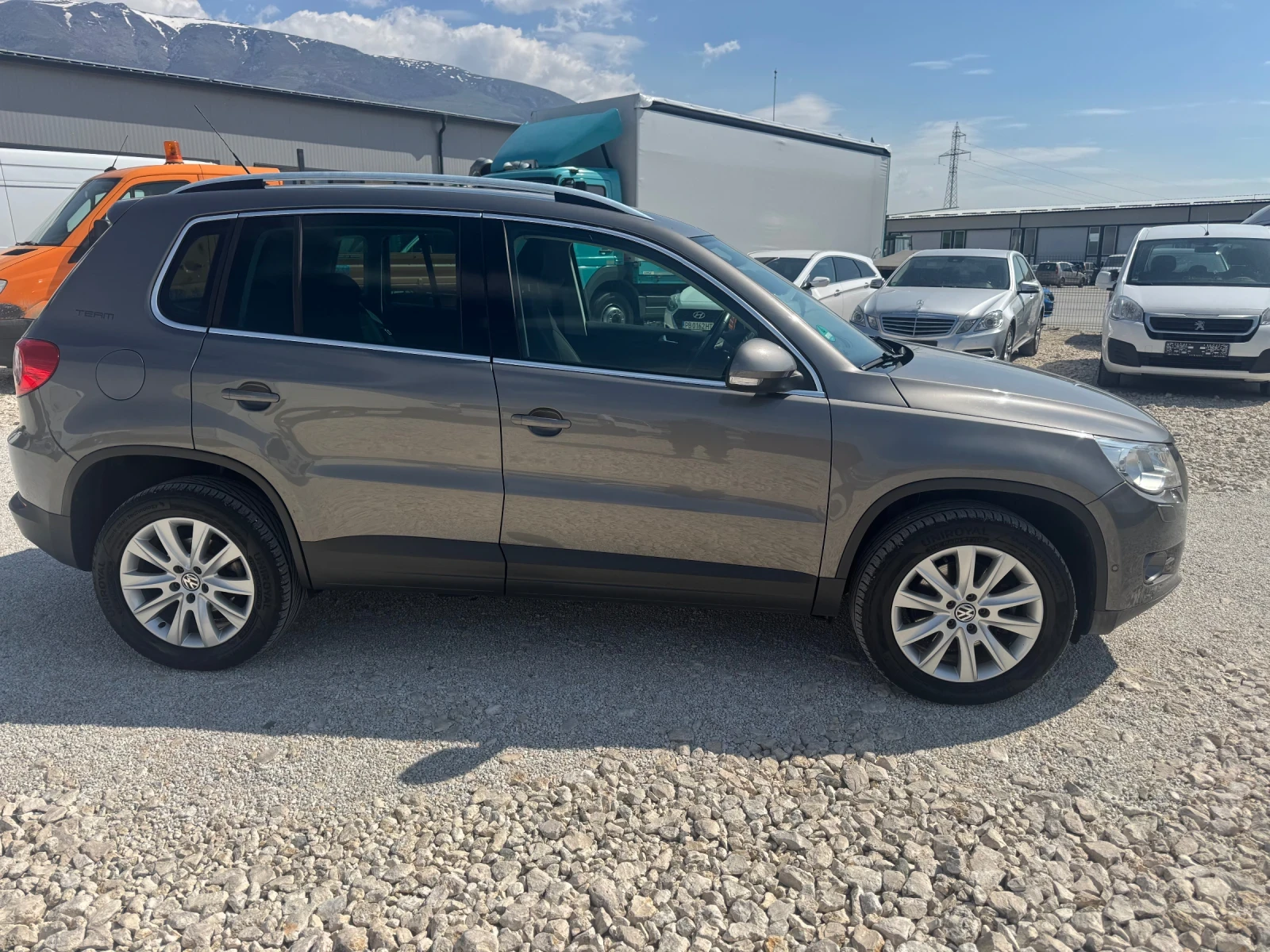 VW Tiguan 2.0TSI 4x4 ЛИЗИНГ!!!, снимка 4 - Автомобили и джипове - 54254006