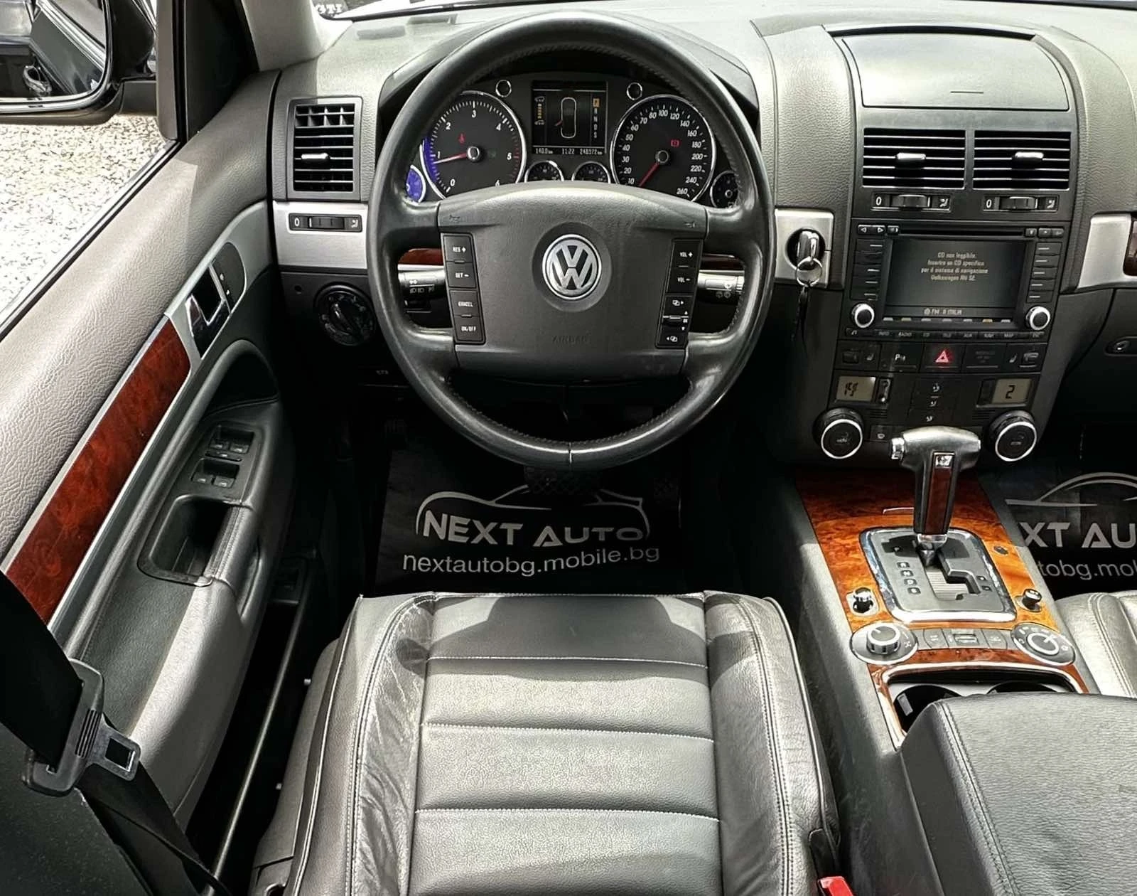 VW Touareg 2.5TDI 174HP 4MOTION КОЖА ПОДГРЕВ, снимка 10 - Автомобили и джипове - 54598283
