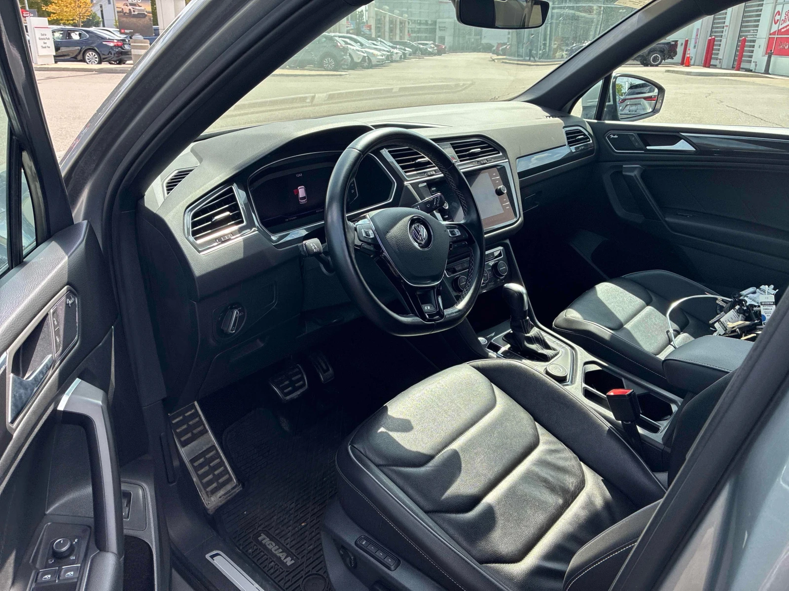 VW Tiguan * Highline * CARFAX * ОПЦИЯ ЗА ФИНАНСИРАНЕ , снимка 5 - Автомобили и джипове - 56002173