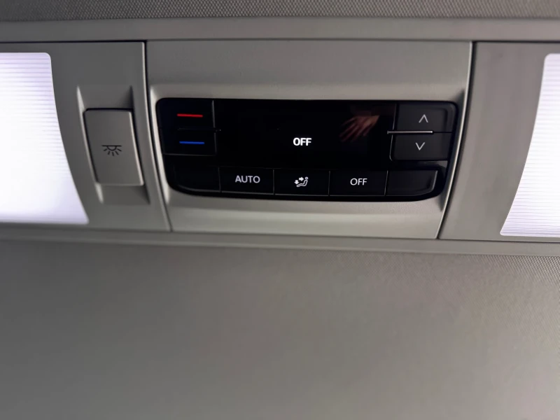 VW Caravelle 2.0 150 DSG, снимка 11 - Бусове и автобуси - 52998027