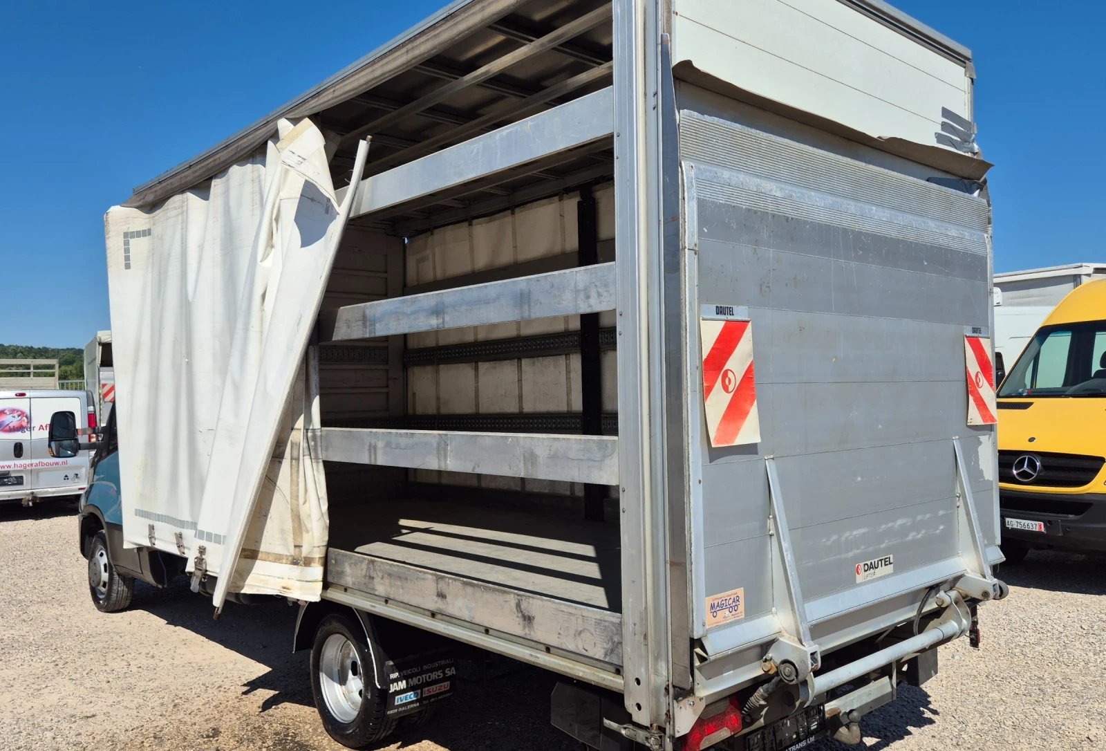Iveco Daily 35c17* 5метра* ЩОРИ* БОРД* ШВЕЙЦАРИЯ* , снимка 5 - Бусове и автобуси - 55478149