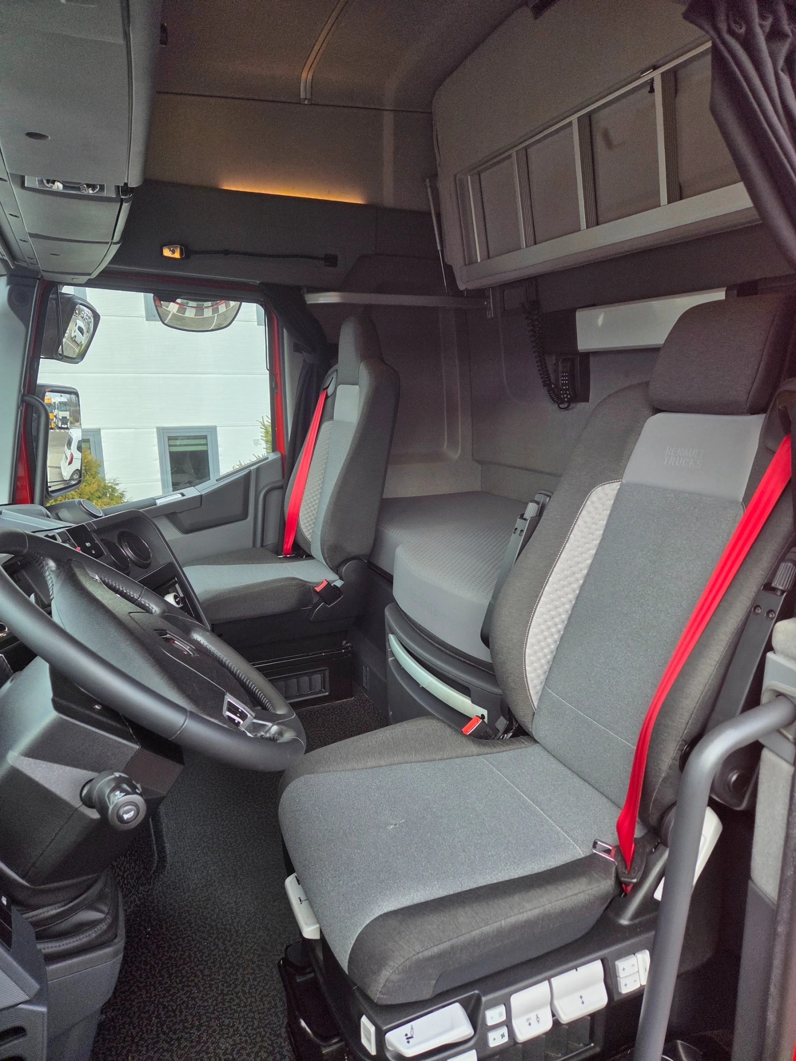 Renault T Собствен лизинг - изображение 5