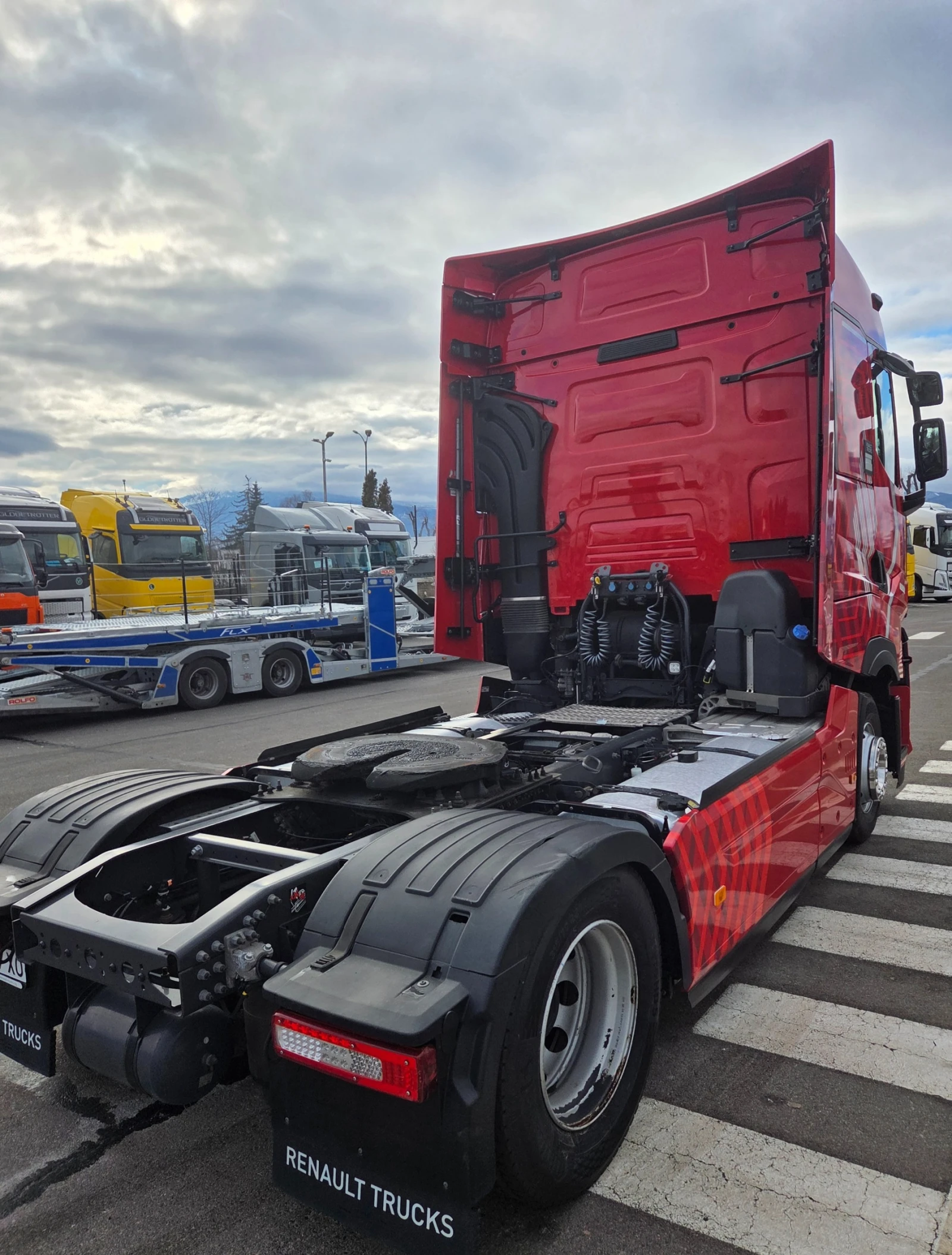 Renault T Собствен лизинг - изображение 3