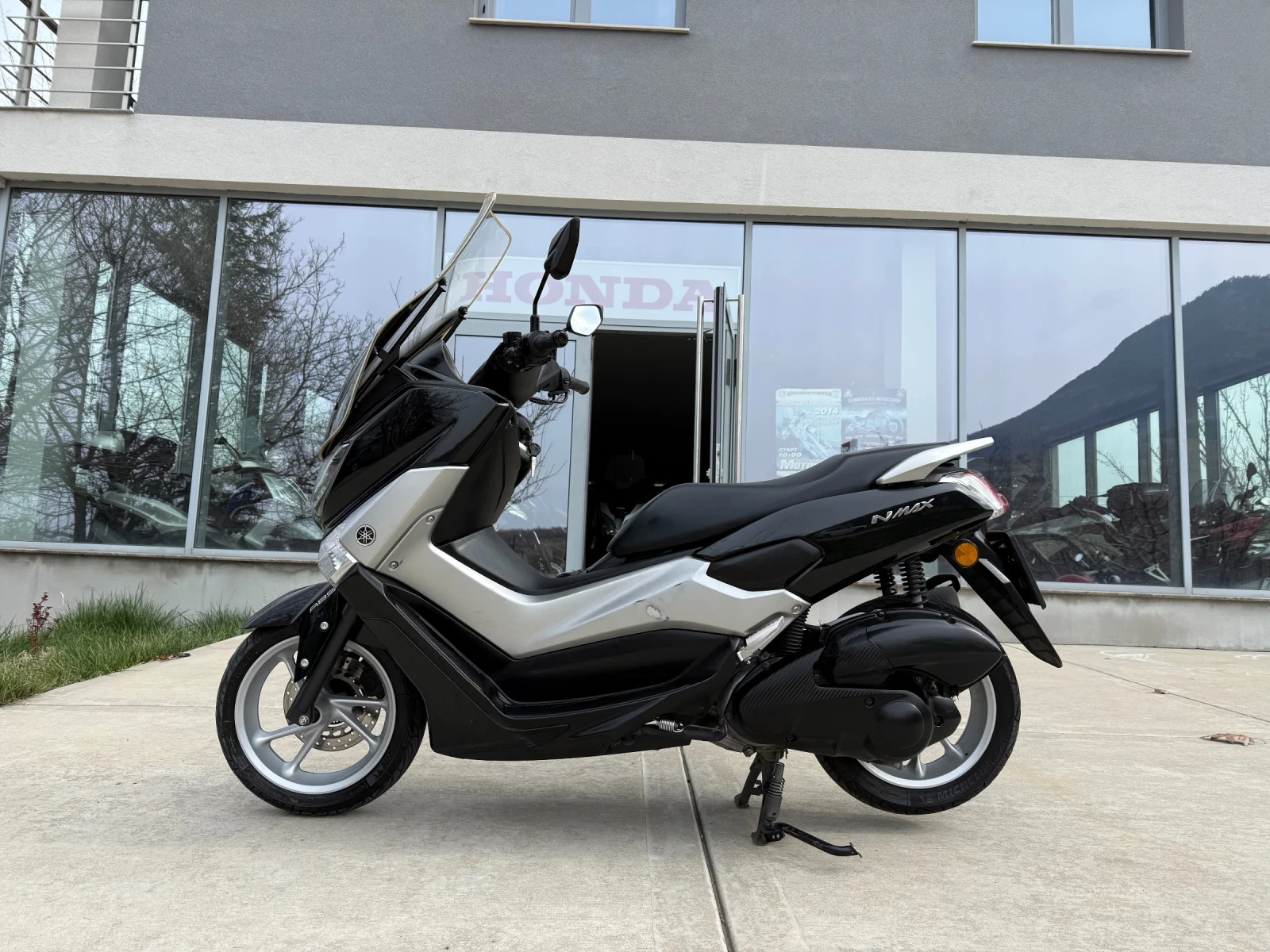 Yamaha NMAX 125 ABS blue core