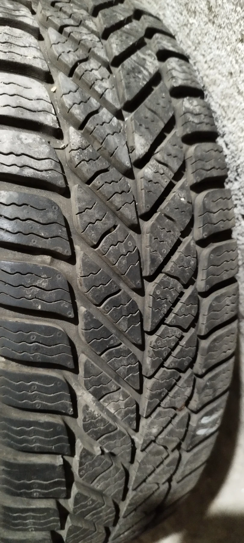 ���� � ������ 185/60R14 | Mobile.bg � ����������� 1